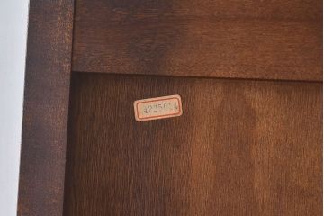 中古　北海道民芸家具　細身のサイズが珍しいワードローブ(収納棚、キャビネット)