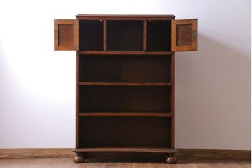 アンティーク家具　イギリスアンティーク　オーク材　シックな雰囲気が魅力のブックシェルフ(本棚、飾り棚)
