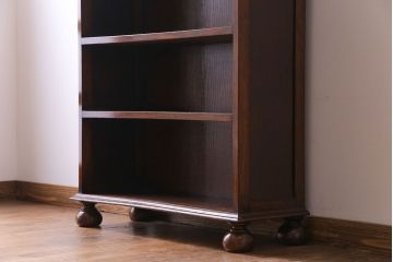アンティーク家具　イギリスアンティーク　オーク材　シックな雰囲気が魅力のブックシェルフ(本棚、飾り棚)