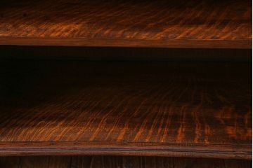 アンティーク家具　イギリスアンティーク　オーク材　シックな雰囲気が魅力のブックシェルフ(本棚、飾り棚)