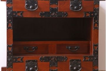 ビンテージ　民芸家具　前面ケヤキ材　米沢車箪笥(時代箪笥)