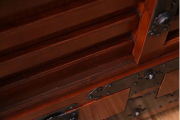 ビンテージ　民芸家具　前面ケヤキ材　米沢車箪笥(時代箪笥)