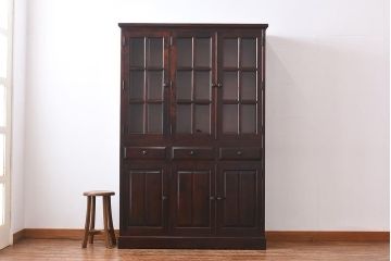 中古　美品　北海道民芸家具　HM165K　収納力抜群のシックな食器棚(カップボード、キャビネット)(定価57万円)(1)