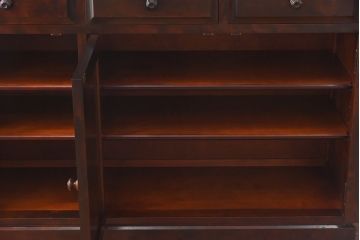 中古　美品　北海道民芸家具　HM165K　収納力抜群のシックな食器棚(カップボード、キャビネット)(定価57万円)(1)