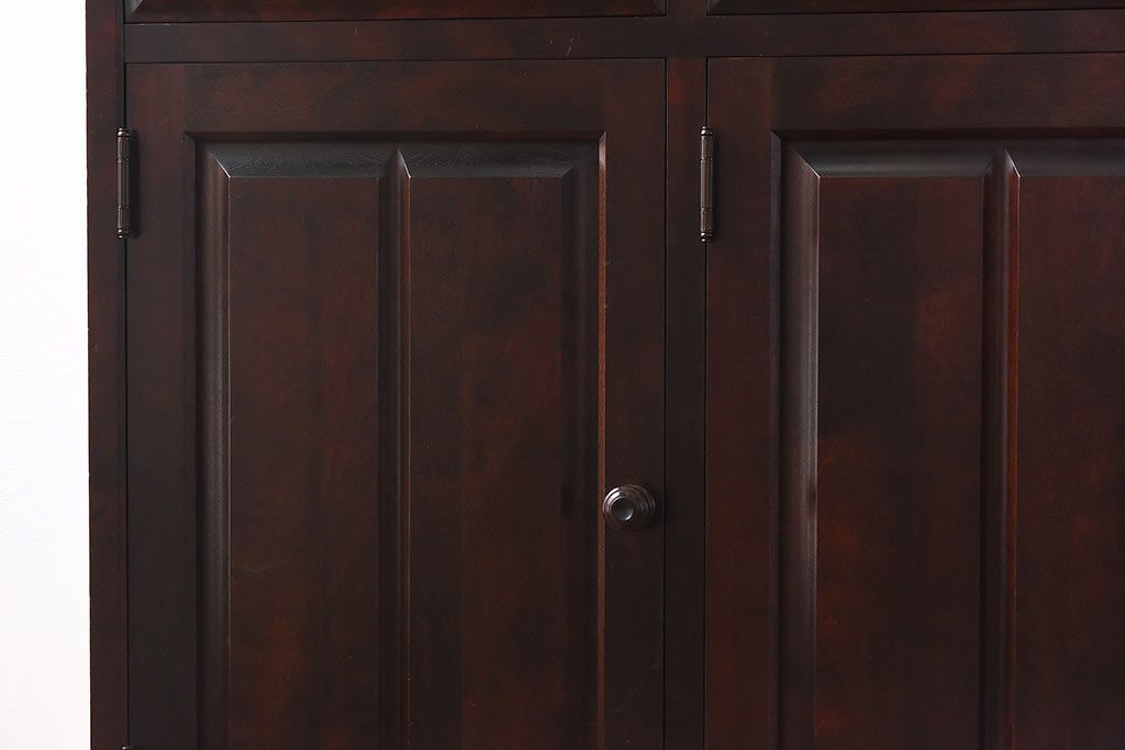 中古　美品　北海道民芸家具　HM165K　収納力抜群のシックな食器棚(カップボード、キャビネット)(定価57万円)(1)