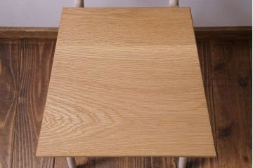 ペイント家具　ナラ材　ナチュラルな雰囲気漂うシンプルなチェア(イス、椅子)(1)