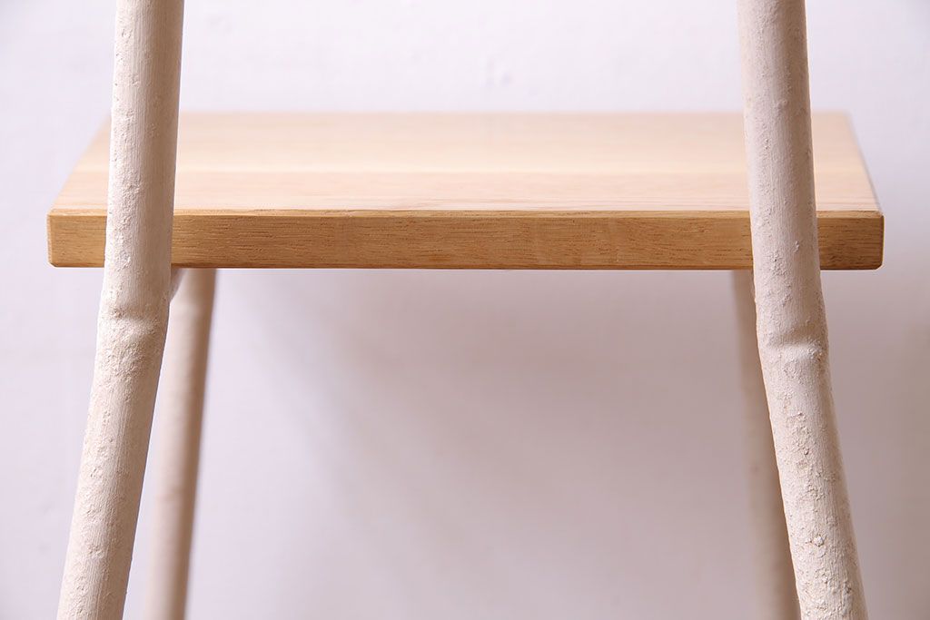 ペイント家具　ナラ材　ナチュラルな雰囲気漂うシンプルなチェア(イス、椅子)(1)