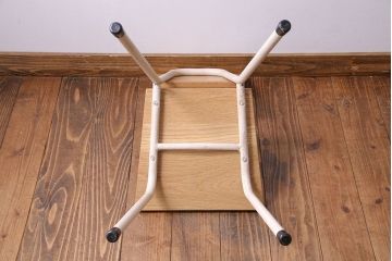 ペイント家具　ナラ材　ナチュラルな雰囲気漂うシンプルなチェア(イス、椅子)(1)