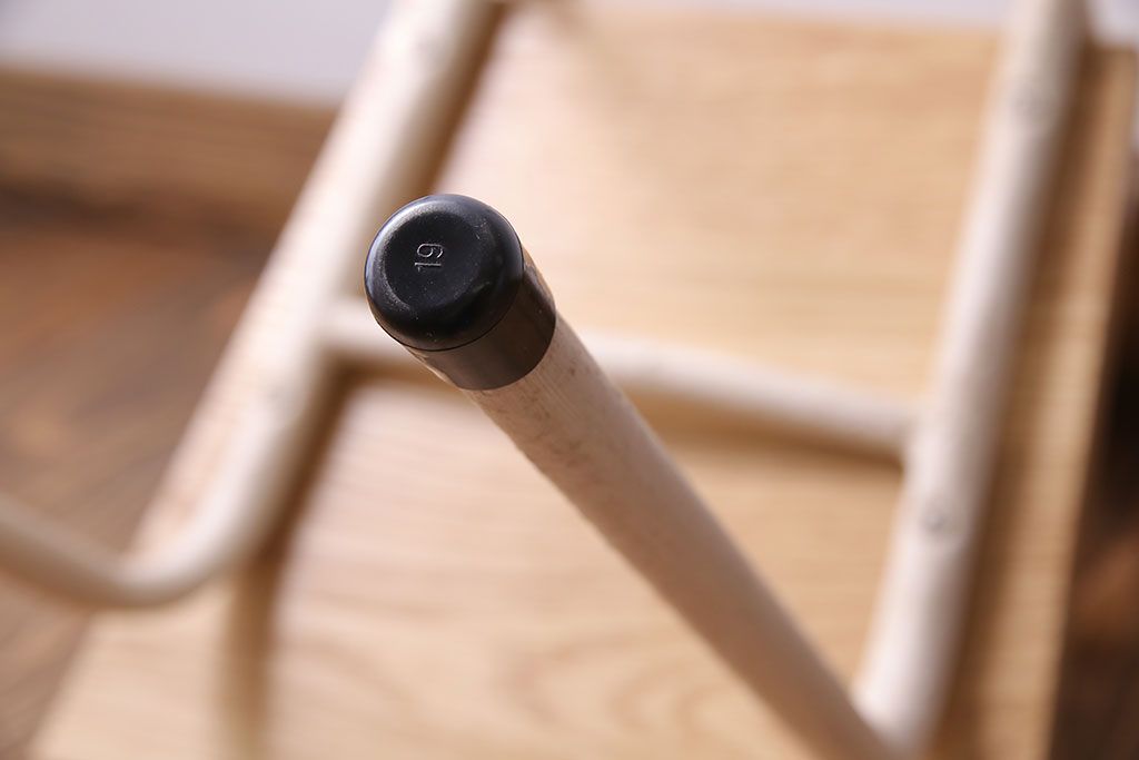 ペイント家具　ナラ材　ナチュラルな雰囲気漂うシンプルなチェア(イス、椅子)(1)