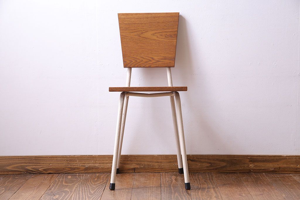 ペイント家具　ナラ材　ナチュラルな雰囲気漂うシンプルなチェア(イス、椅子)(2)