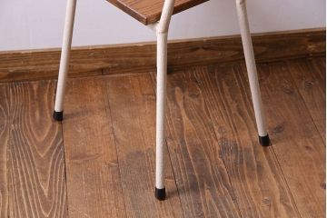 ペイント家具　ナラ材　ナチュラルな雰囲気漂うシンプルなチェア(イス、椅子)(2)