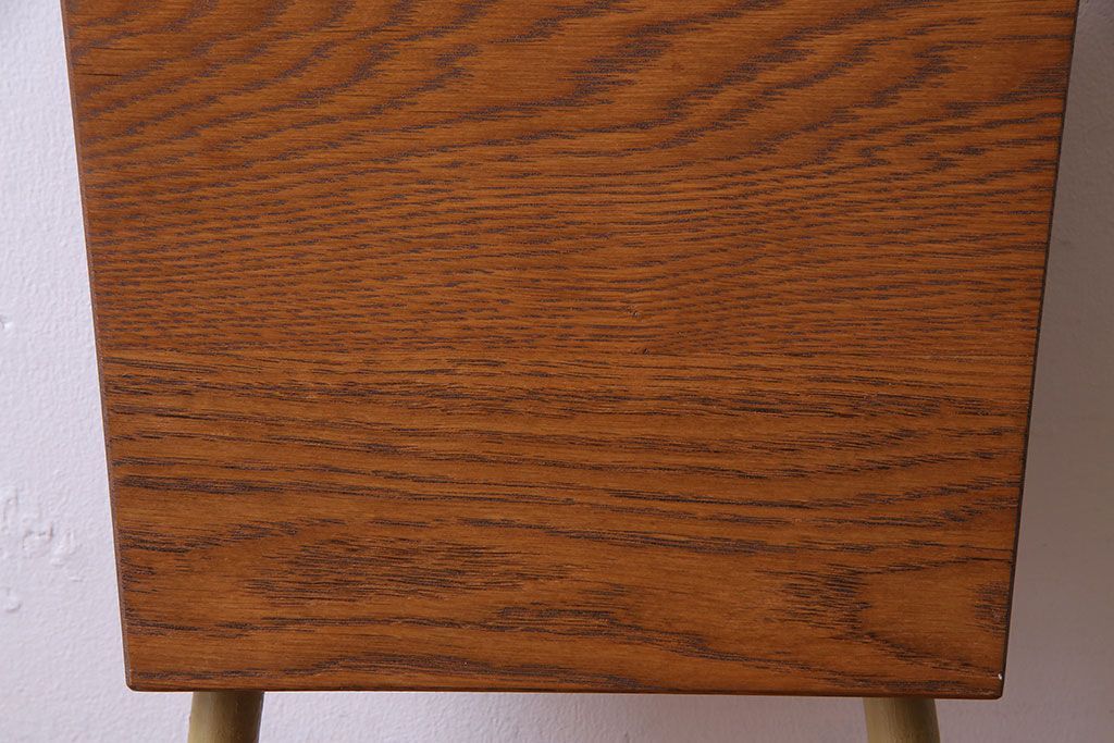 ペイント家具　ナラ材　古いフレームが魅力のシンプルなチェア(イス、椅子)