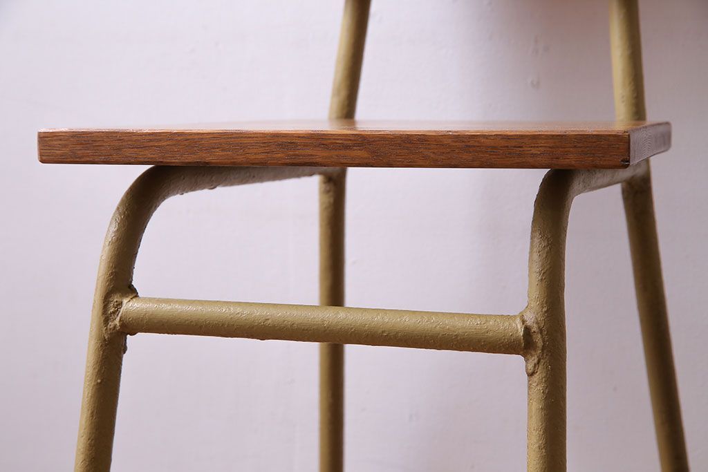 ペイント家具　ナラ材　古いフレームが魅力のシンプルなチェア(イス、椅子)