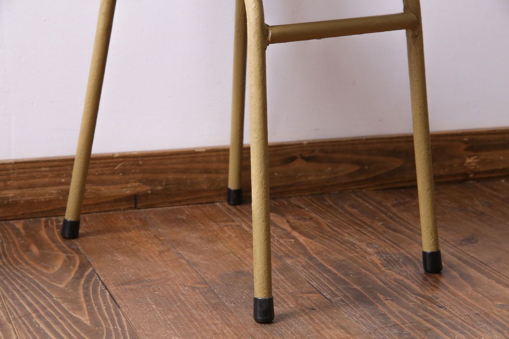 ペイント家具　ナラ材　古いフレームが魅力のシンプルなチェア(イス、椅子)