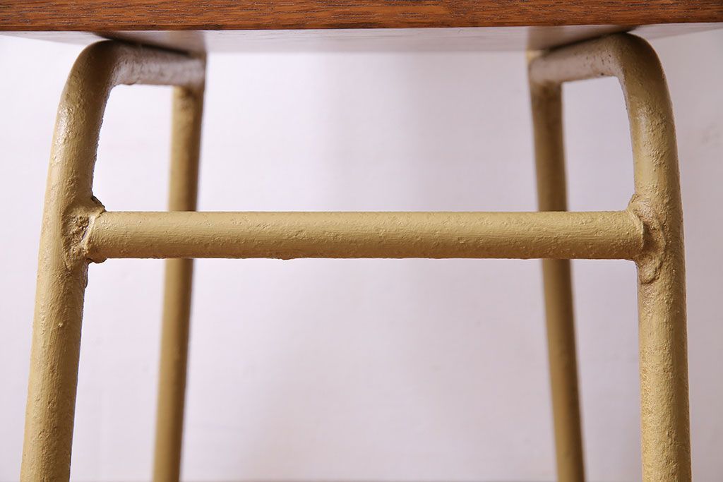 ペイント家具　ナラ材　古いフレームが魅力のシンプルなチェア(イス、椅子)