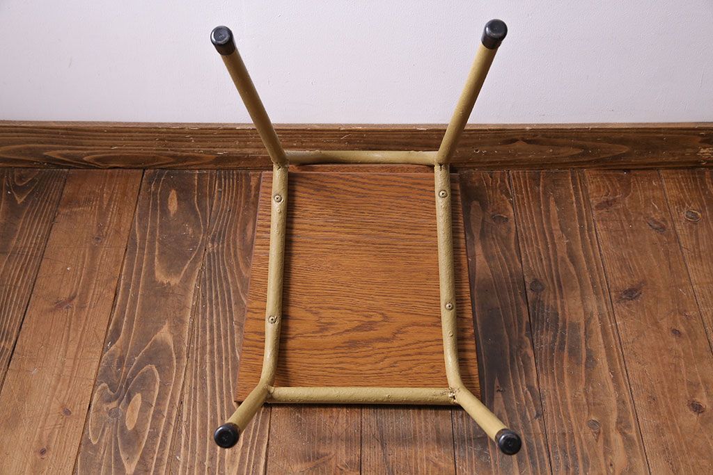 ペイント家具　ナラ材　古いフレームが魅力のシンプルなチェア(イス、椅子)