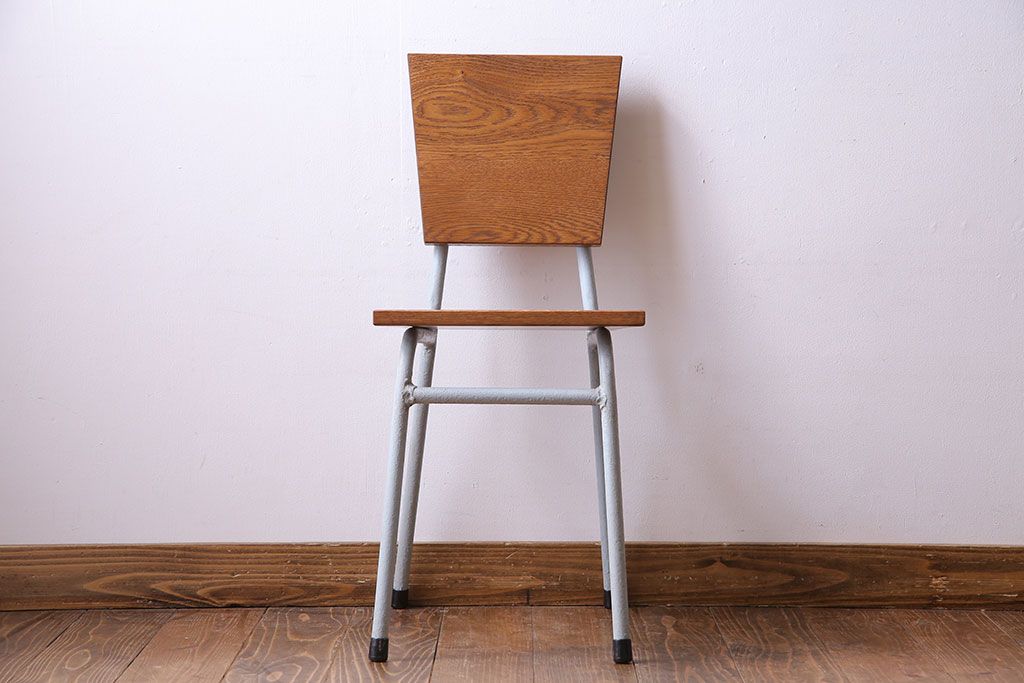 ペイント家具　ナラ材　ナチュラルな雰囲気漂うシンプルなチェア(イス、椅子)(3)