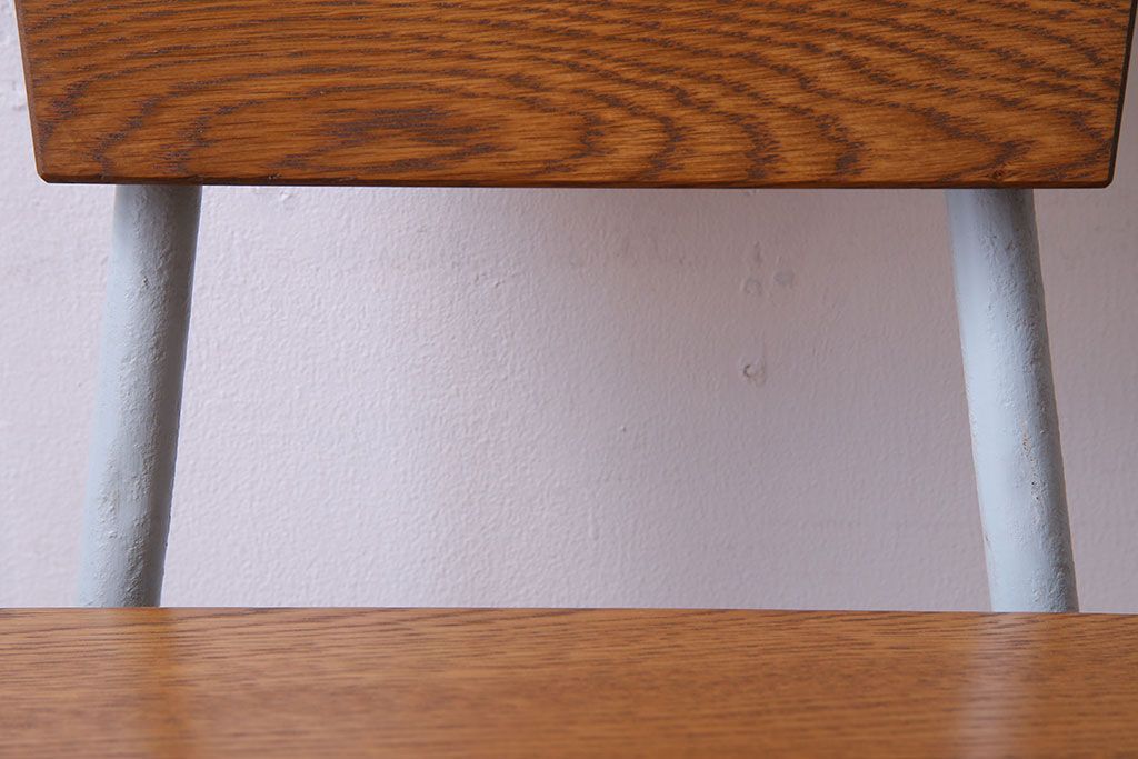 ペイント家具　ナラ材　ナチュラルな雰囲気漂うシンプルなチェア(イス、椅子)(3)