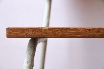 ペイント家具　ナラ材　ナチュラルな雰囲気漂うシンプルなチェア(イス、椅子)