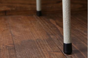 ペイント家具　ナラ材　ナチュラルな雰囲気漂うシンプルなチェア(イス、椅子)