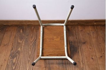 ペイント家具　ナラ材　ナチュラルな雰囲気漂うシンプルなチェア(イス、椅子)