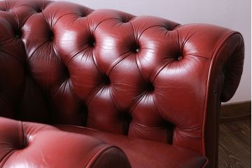 アンティーク家具　イギリス製　本革 1P ラグジュアリーなチェスターフィールドソファ