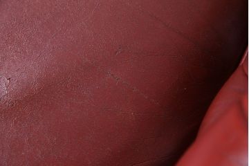 アンティーク家具　イギリス製　本革 1P ラグジュアリーなチェスターフィールドソファ