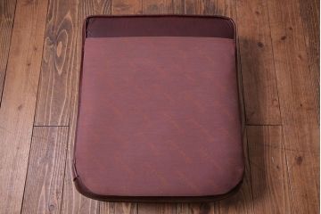アンティーク家具　イギリス製　本革 1P ラグジュアリーなチェスターフィールドソファ