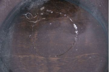 アンティーク雑貨　大正昭和初期　青縁　吹きガラス金魚鉢