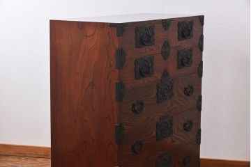 中古美品 伝統民芸家具　No.853　水沢型岩谷堂箪笥(整理箪笥、和タンス、引き出し)(定価約43万円)