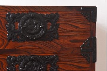 中古美品 伝統民芸家具　No.853　水沢型岩谷堂箪笥(整理箪笥、和タンス、引き出し)(定価約43万円)