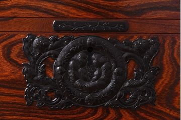 中古美品 伝統民芸家具　No.853　水沢型岩谷堂箪笥(整理箪笥、和タンス、引き出し)(定価約43万円)