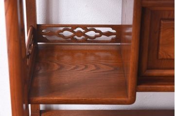 中古　ケヤキ材製　和の雰囲気を高める飾り棚(茶棚)(一部合板使用)