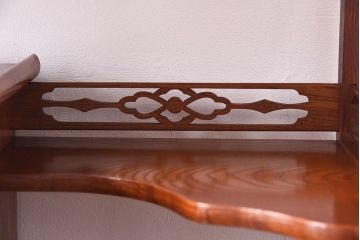 中古　ケヤキ材製　和の雰囲気を高める飾り棚(茶棚)(一部合板使用)