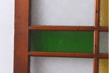 大正ロマン　当時物色ガラス　モダンな十字のデザインが魅力のガラス戸(ガラス引き戸、引き戸、建具)