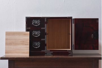 中古美品　欅産業　KM-12D　仙台民芸小箪笥(帳箱、船箪笥、舟型三つ抽箪笥)