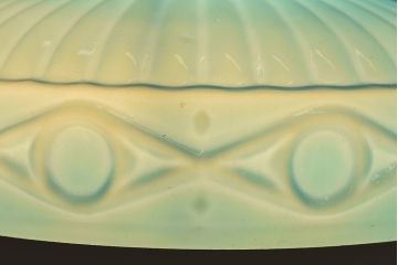 レトロな雰囲気漂う青色のシェード(電笠、天井照明)