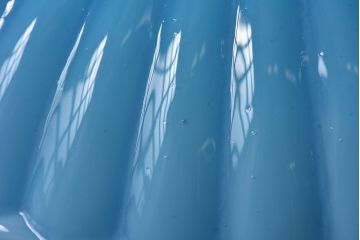 レトロな雰囲気漂う青色のシェード(電笠、天井照明)