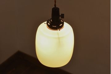 昭和レトロ　取り入れやすい白いシェード(天井照明、ペンダントライト)(2)