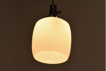 昭和レトロ　取り入れやすい白いシェード(天井照明、ペンダントライト)(2)