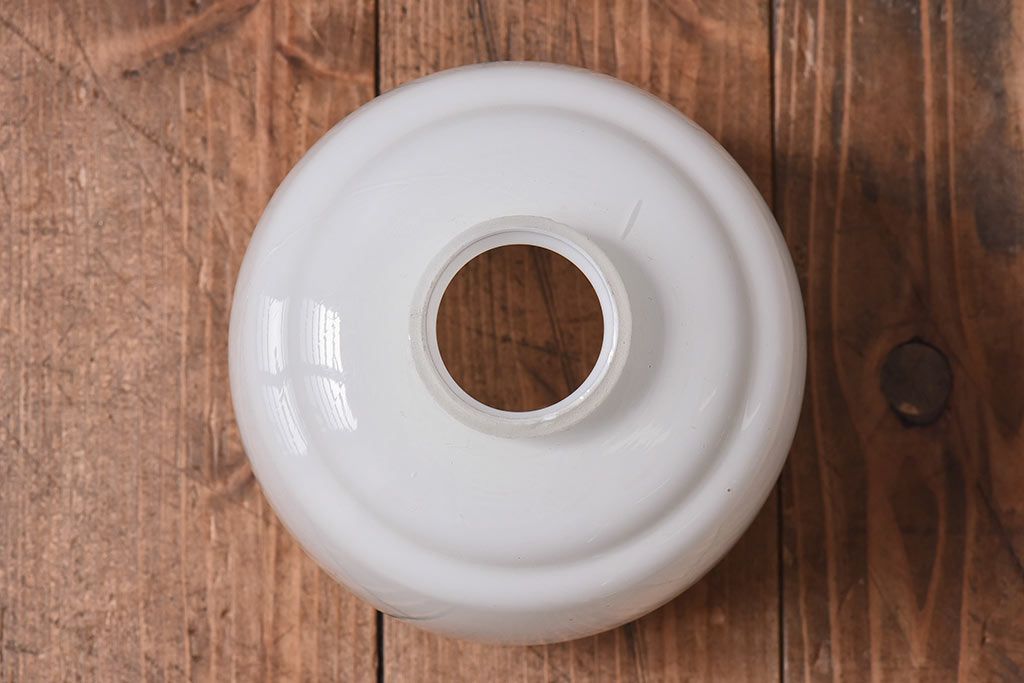 昭和レトロ　取り入れやすい白いシェード(天井照明、ペンダントライト)(2)