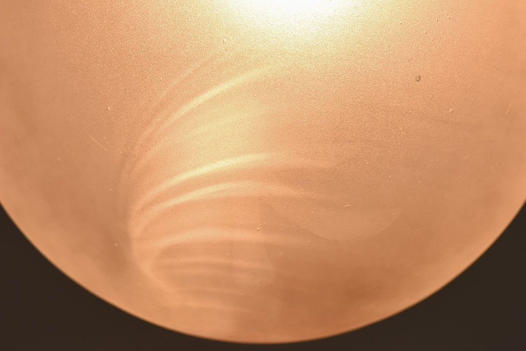 レトロな半透明球型ガラスペンダントライト(天井照明、吊り照明)