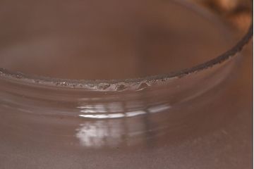 レトロな半透明球型ガラスペンダントライト(天井照明、吊り照明)