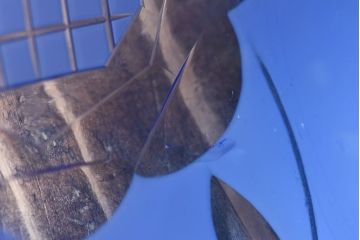 大正期　青ガラス乳白被切子電笠(薔薇の図)(ペンダントライト、天井照明、吊り下げ照明)