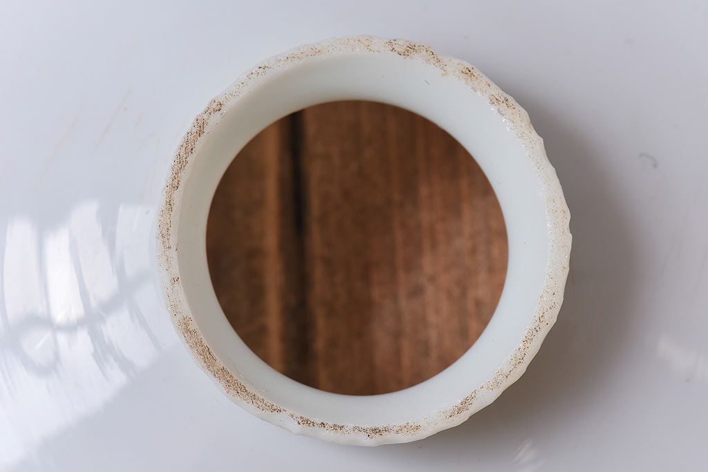 和製アンティーク　柔らかな雰囲気の白い平笠シェードが魅力のペンダントライト(天井照明、吊り下げ照明)(2)