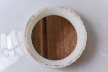 和製アンティーク　柔らかな雰囲気の白い平笠シェードが魅力のペンダントライト(天井照明、吊り下げ照明)(2)