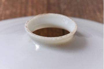 和製アンティーク　柔らかな雰囲気の白い平笠シェードが魅力のペンダントライト(天井照明、吊り下げ照明)(2)