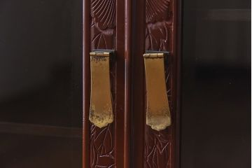 中古　前面の花模様が美しい鎌倉彫の茶棚(戸棚、茶箪笥、収納棚)