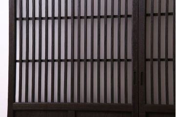 和製アンティーク　特注品　和モダンな雰囲気漂う総栗材の格子戸(ガラス戸、引き戸)2枚セット