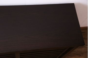 民芸家具　シンプルなデザインの水屋サイドボード(テレビボード、食器棚)